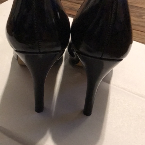 Size 7 1/2 Steve Madden pumps - Picture 4 of 8